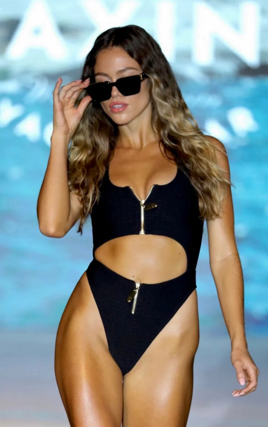 Derek high leg monokini